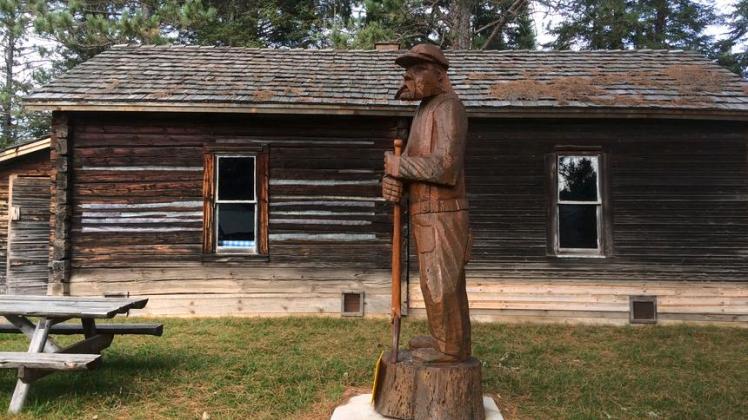 Eli residence exterior